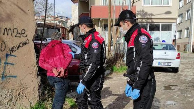 Yavru köpeklere cinsel istismar iddiası!