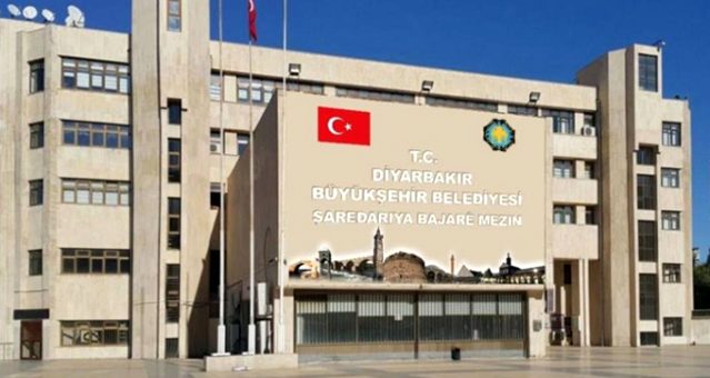 Diyarbakır’ın çifte maaşlı kayyum bürokratları tepki çekti!