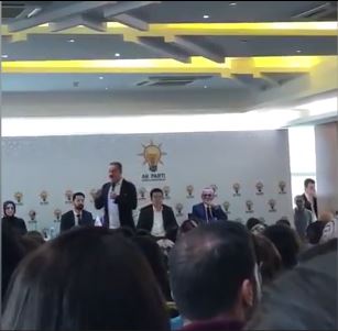 Belediyede işe alıp AKP’nin anketlerinde çalıştırdılar!