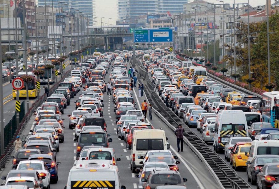 Trafiğe kayıtlı araç sayısı 34,3 arttı