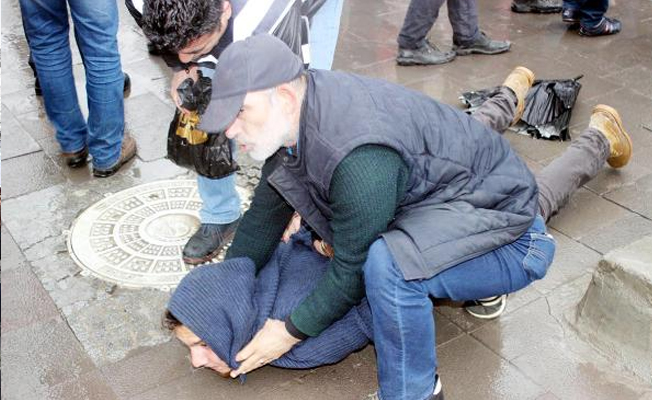 İzmir ve Uşak'ta YSK protestosu: Gözaltılar var