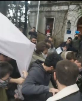 Boğaziçi Üniversitesi’nde “çadır” arbedesi