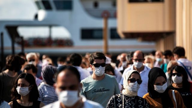 Bilim Kurulu Üyesi'nden korkutan açıklama: "Salgın bitecek ama virüs kaybolmayacak"