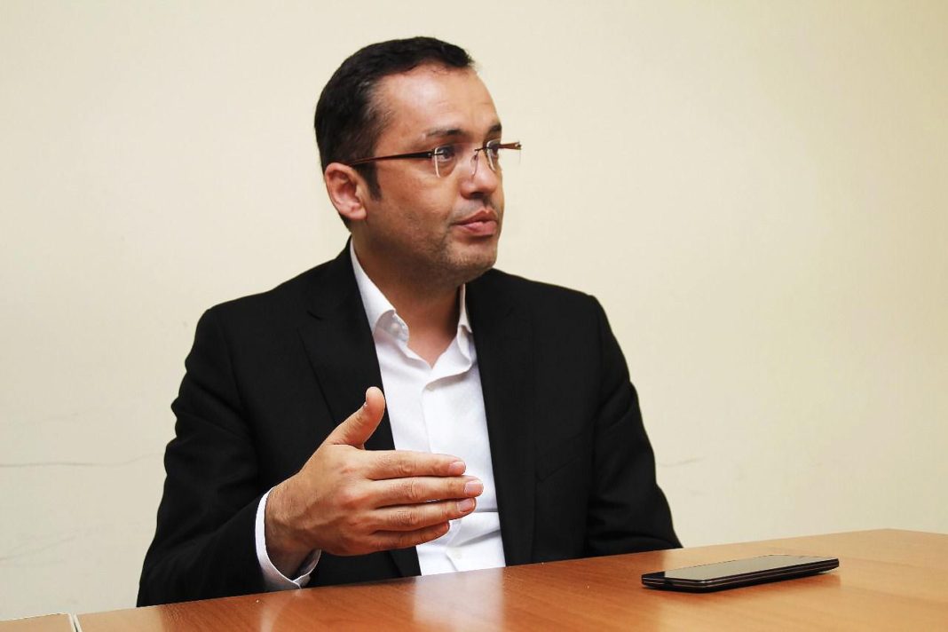 “Beştepe Sarayına yeğeninin siyah Passat'ı ile arka kapıdan…”