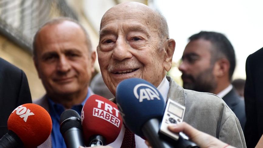 Ömer Cahit Kayra hayatını kaybetti