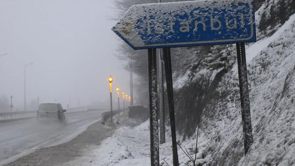 istanbul a 1987 kisi geri geliyor 18 saat araliksiz kar yagisi
