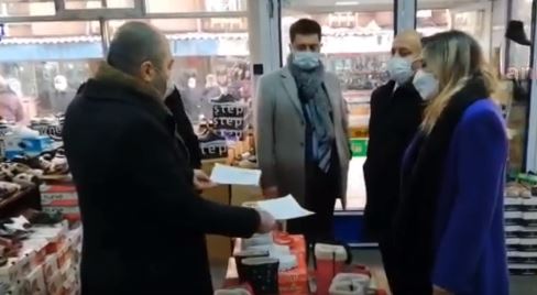 Esnaf evrakları göstererek isyan etti: "12 Eylül'de bu kadar zulüm yoktu"