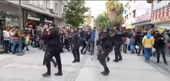 15 κρατήσεις προς υποστήριξη του Πανεπιστημίου Boğaziçi στο Σμύρνη
