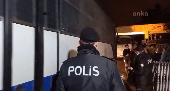 Boğaziçi Üniversitesi'nde polis müdahale etti, çok sayıda öğrenci gözaltına alındı