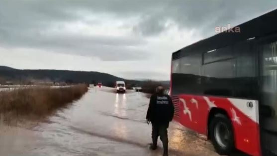 Foça’yı sel vurdu!