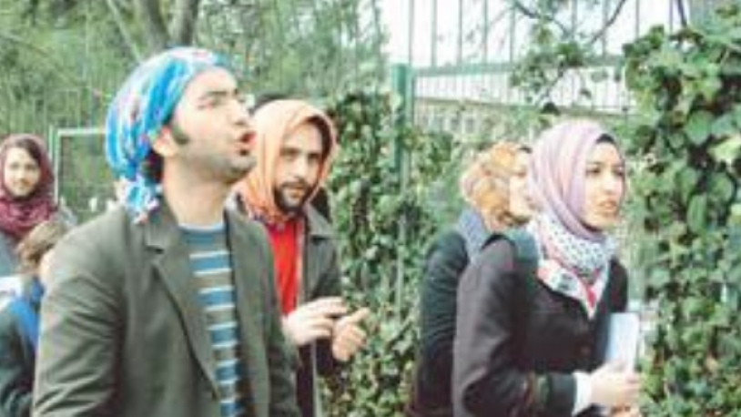 Hilal Kaplan ve Süheyb Öğüt de Boğaziçi'nde eylem yapmışlar