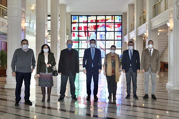 İmamoğlu, TTB Merkez Konseyi ile buluştu