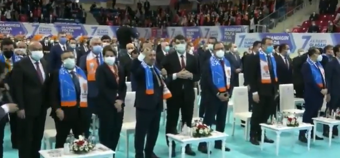 Salon buz kesti: Erdoğan'ın da katıldığı AKP Kongresi'nde küfür şoku!