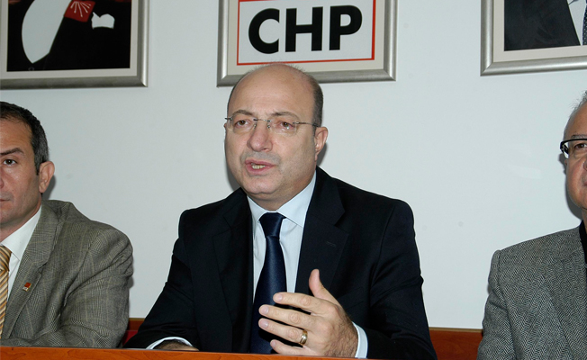 CHP'li İlhan Cihaner: Cumhuriyet'i tabuta koyup son çiviyi bize çaktırmaya çalışıyorlar