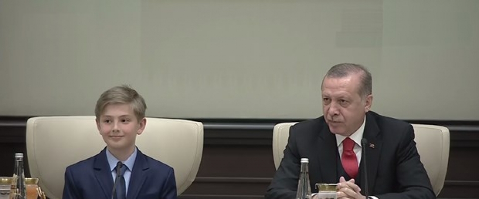 Erdoğan gelen soruya kahkaha attı!
