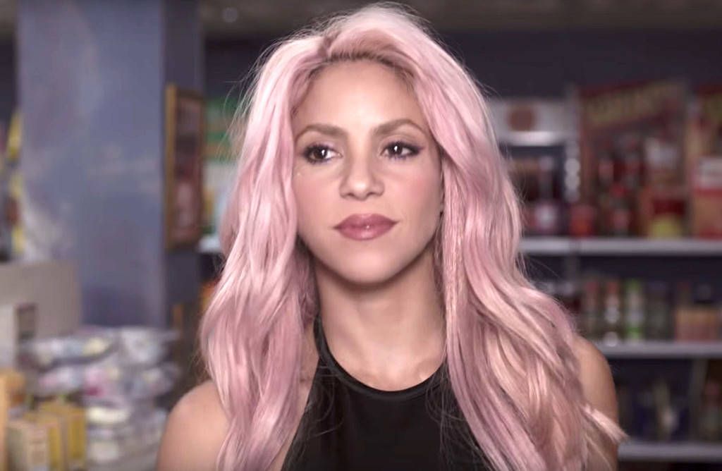Shakira yeni imajıyla beğeni topladı