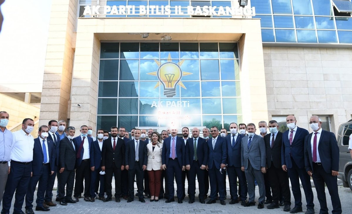 AKP'lilere yasak yok!