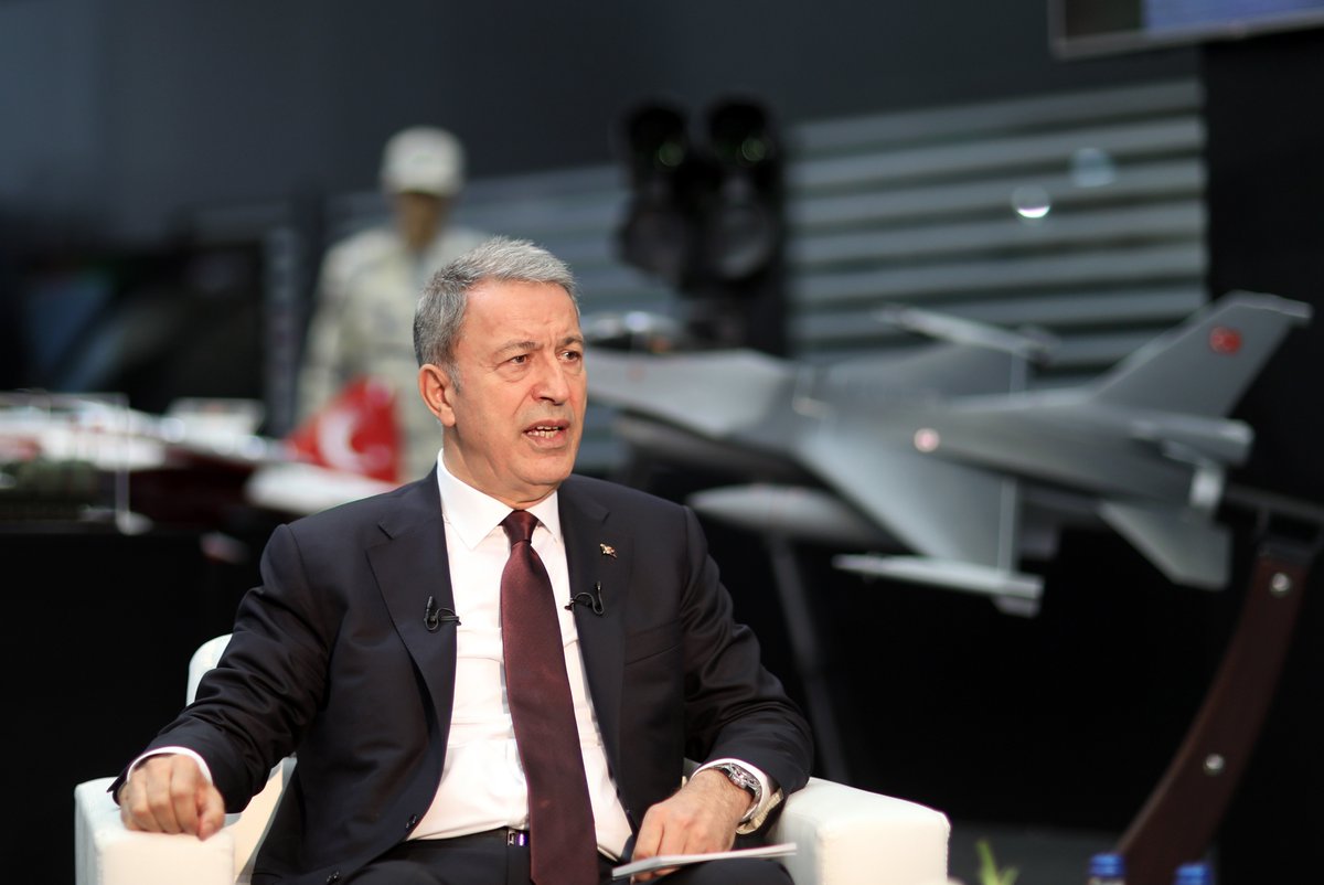 Hulusi Akar’dan “FETÖ’cü albay YAŞ’ta nasıl general oldu?” sorusu yanıt
