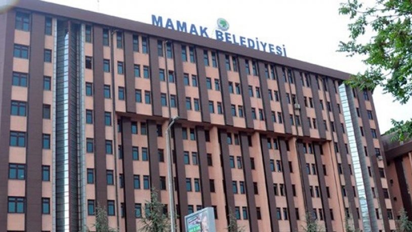 Belediyenin bütçesinden Mansur Yavaş için eleştiri reklamı yaptıran AKP'li başkana suç duyurusu