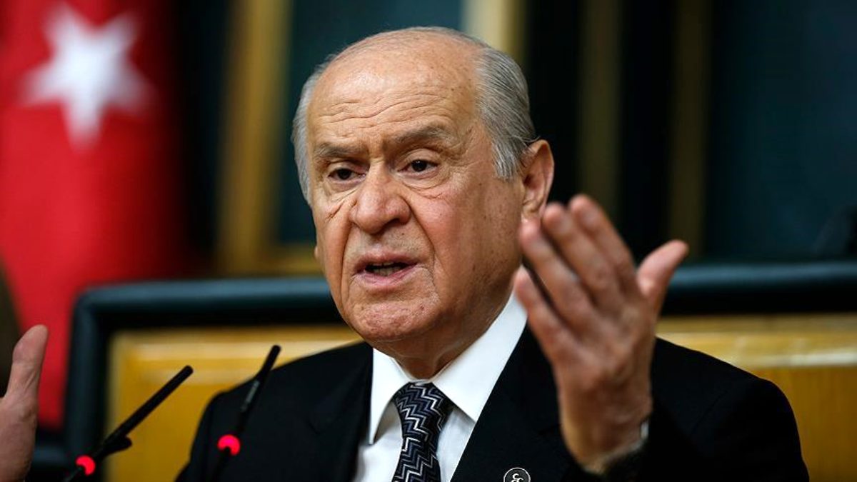 Uzaya gidecek astronot için ilk isim önerisi Bahçeli'den!