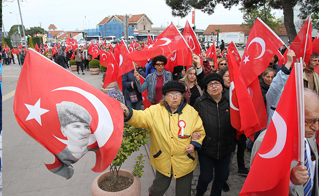 Balıkesir, egemenlik için yürüdü