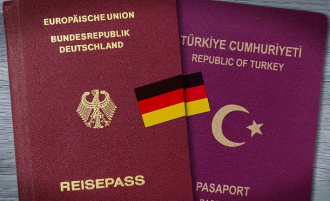 Flaş gelişme: Almanya'daki Türkler artık Türkiye'ye gelemeyecek mi?