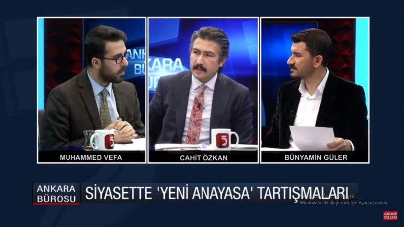 AKP, Davutoğlu ve Babacan'ın Başkanlık Sistemi'ne 'evet' dediğini açıkladı