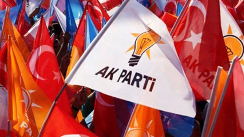 AKP il kongresine katılanlara slogan kağıdı dağıtılmış!