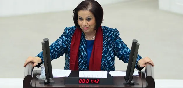 Erdoğan ve Yıldırım’ın ‘kopyala-yapıştır’ konuşmasına AKP’li isimden şaşırtıcı yorum!