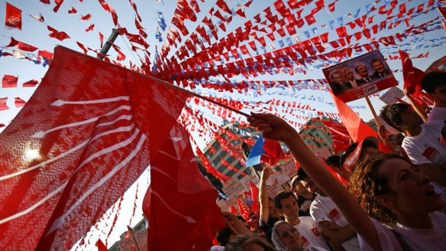 İşte CHP'nin yeni sloganı!