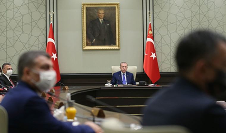 AKP cephesinde neler oluyor? Erdoğan parti kabinesinde değişiklik mi yapacak?