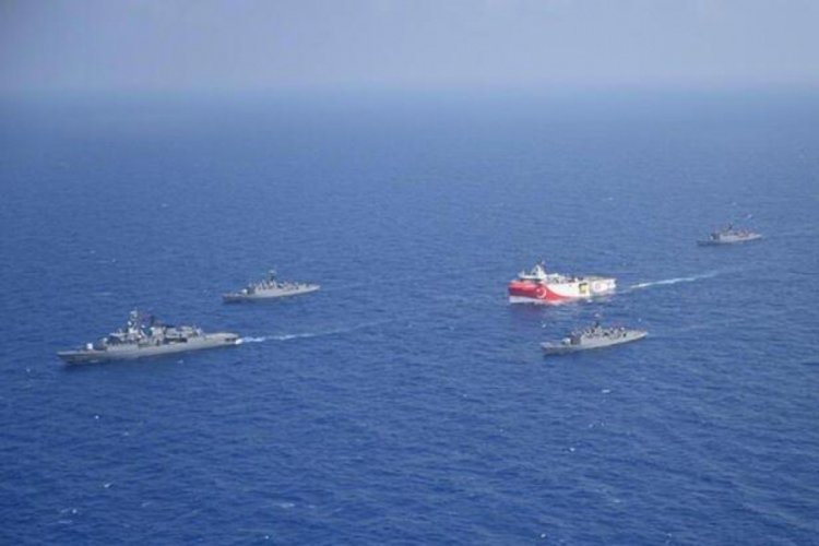 Yunan savaş uçaklarından Türk gemisine şok taciz!