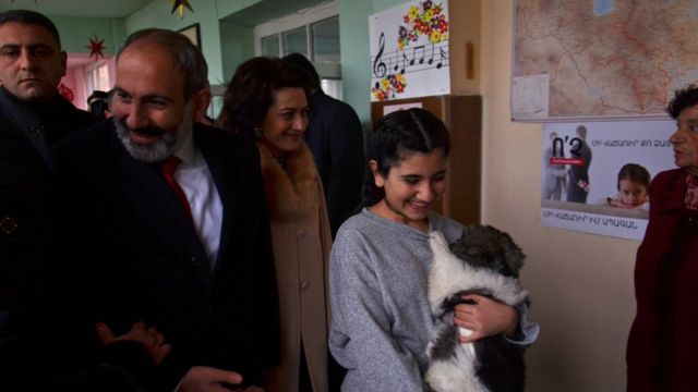 Nikol Paşinyan: "Ben ve ailemin Ermenistan’ı terk etmek gibi planı yok"