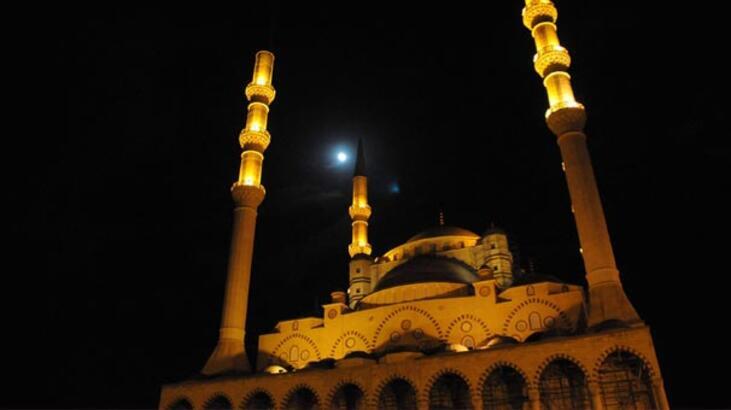 Belediye başkanı sela sesinden rahatsız oldu!