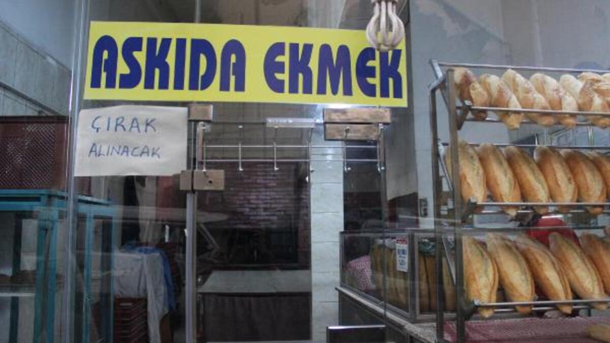 Salgında, 1 liraya 3 bayat ekmek ve askıda ekmeğe talep arttı