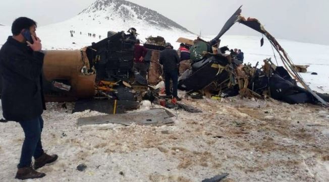 Askeri helikopter düştü 11 asker şehit oldu, 2 asker yaralı