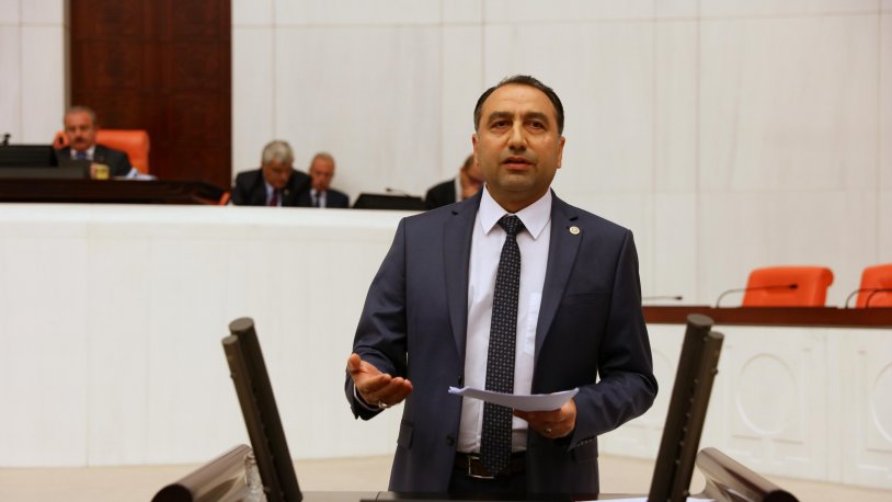 HDP Milletvekili Ali Kenanoğlu, Alevilere yönelik hakaretleri dile getirdi: “Alevilerin pişirdiği yemek yenmez diyen öğretmene ne oldu?"