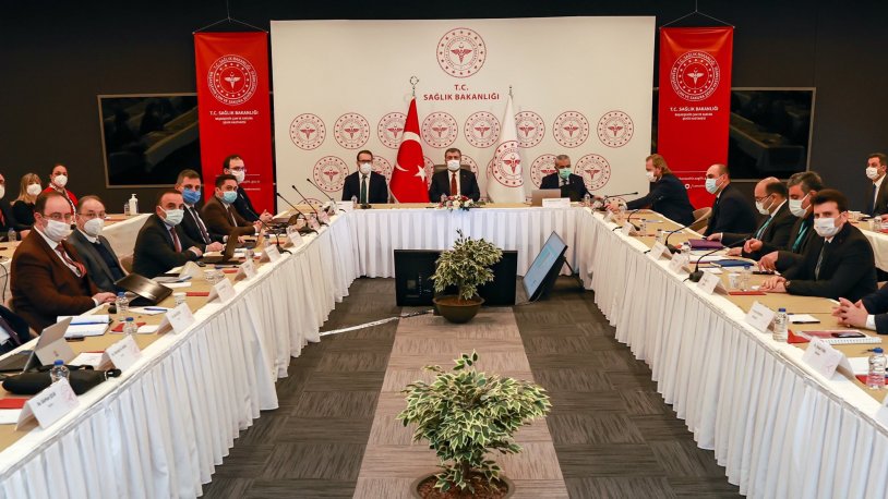 Fahrettin Koca'dan İstanbul için uyarı: Hasta artışı var!