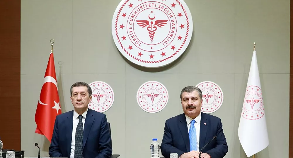 Fahrettin Koca ile Ziya Selçuk arasında neler oluyor? MEB'den "Bakan Selçuk istifa edecek" iddiasına yanıt!