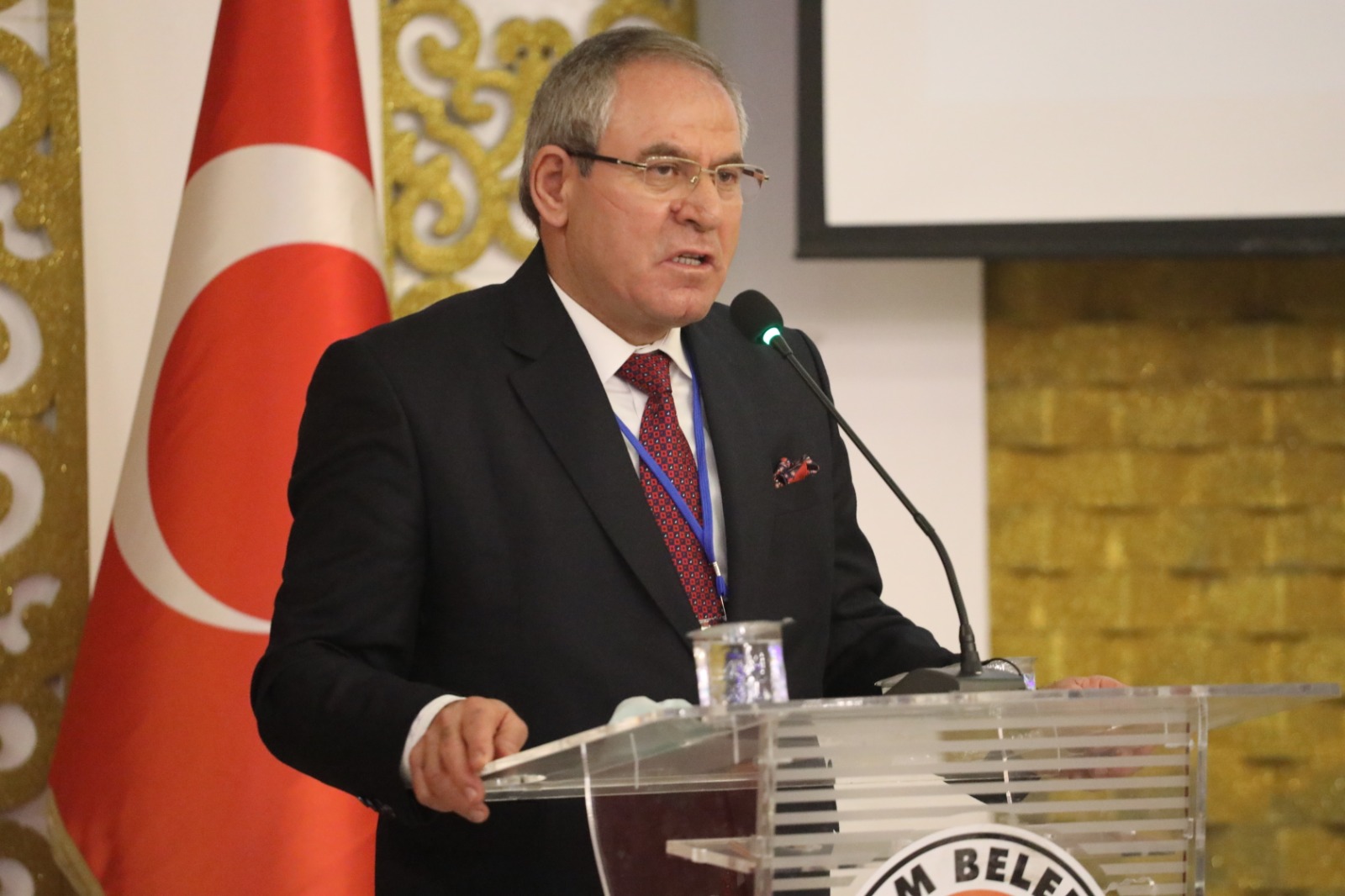CHP'li Kemal Zeybek: "İnsanını eğitmeyen toplumlar gelişemez!"