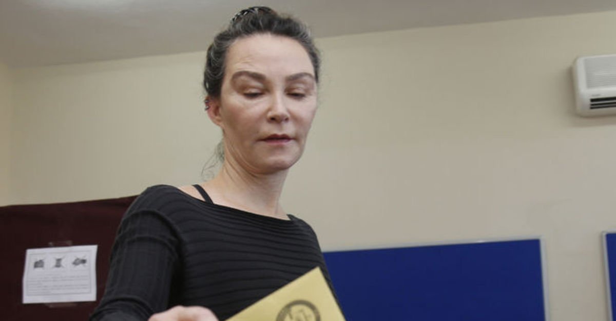 Prof. Dr. Aslı Baykal'dan duygulandıran 8 Mart mesajı