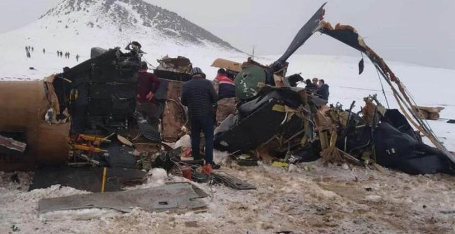 Milli Savunma Bakanlığı'ndan ilk açıklama: Bitlis'teki helikopter kazası...