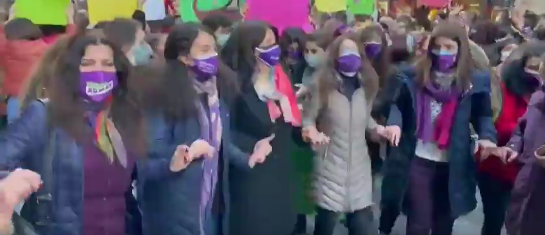 Kadınlar 8 Mart için Taksim'de!
