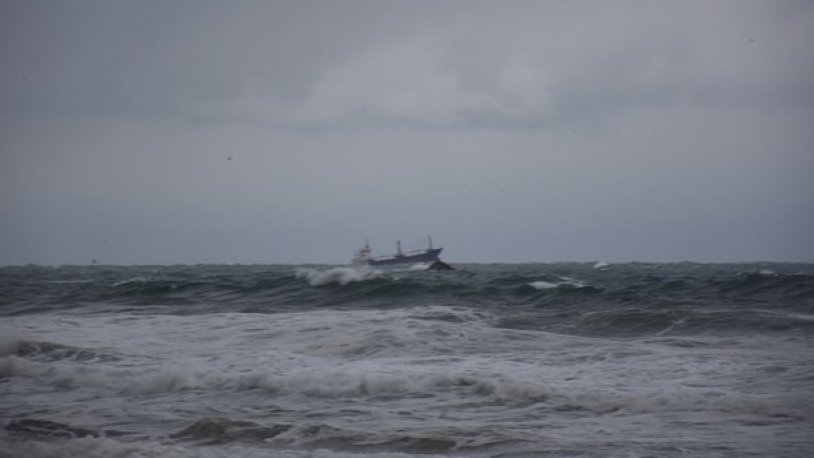 Karadeniz'de yük gemisi battı: 2 ölü