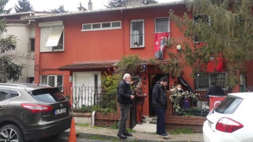 Gazeteci Ergin Konuksever'in eşi evinde ölü bulundu