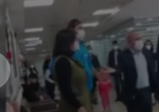 Hastanede sağlık çalışanlarına saldırdılar