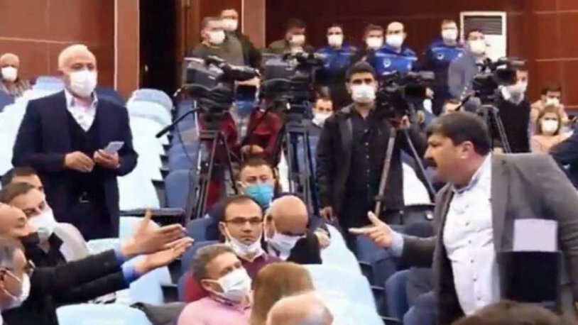 Meclis'te gergin anlar... AKP ve MHP üyeleri salonu terk etti!