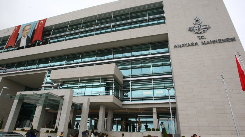 AYM açıkladı: Öğrenciyi intihara sürükleyen öğretmene ne olacak?
