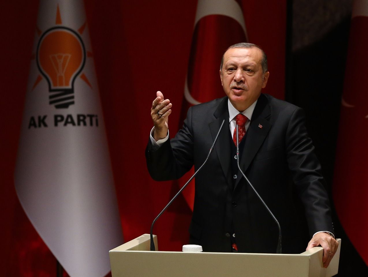 "Erdoğan kongrede Genel Başkanlığı'nı bırakacak!"