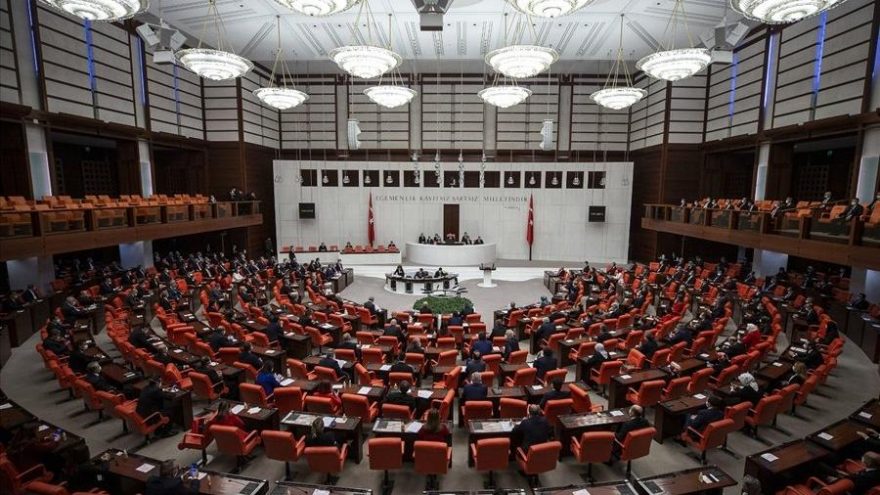 TBMM'de aşı önergesi: Fahrettin Koca'nın ne yanıt vereceği merak konusu!